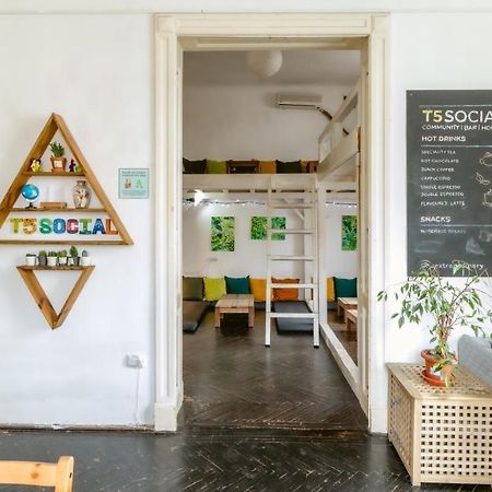 Podstel Bucharest Hostel Buitenkant foto