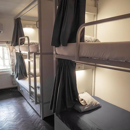 Podstel Bucharest Hostel Buitenkant foto