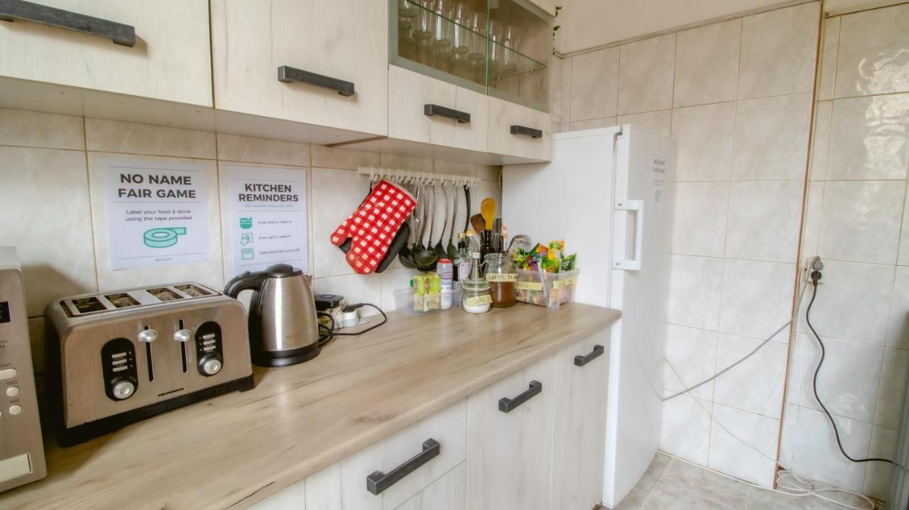Podstel Bucharest Hostel Buitenkant foto