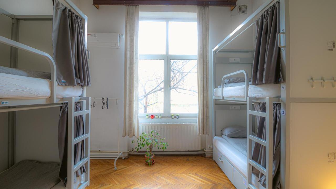 Podstel Bucharest Hostel Buitenkant foto