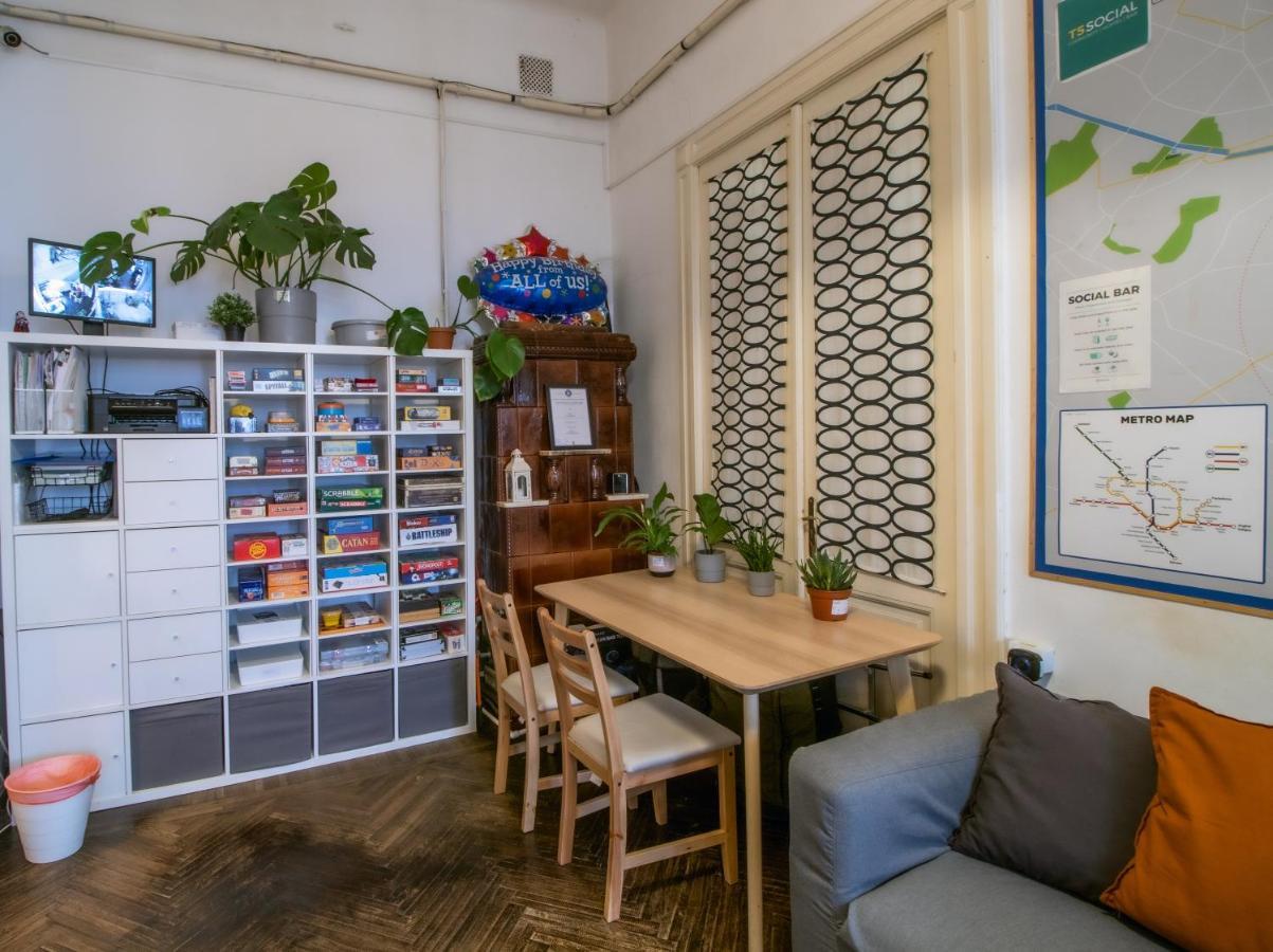 Podstel Bucharest Hostel Buitenkant foto
